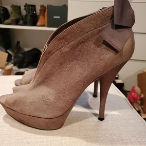 Vera Wang peep toe booties